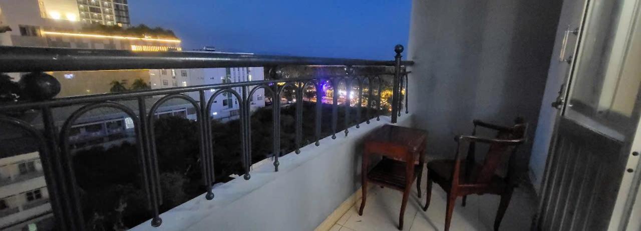 Tue Tinh Hotel Nha Trang Buitenkant foto