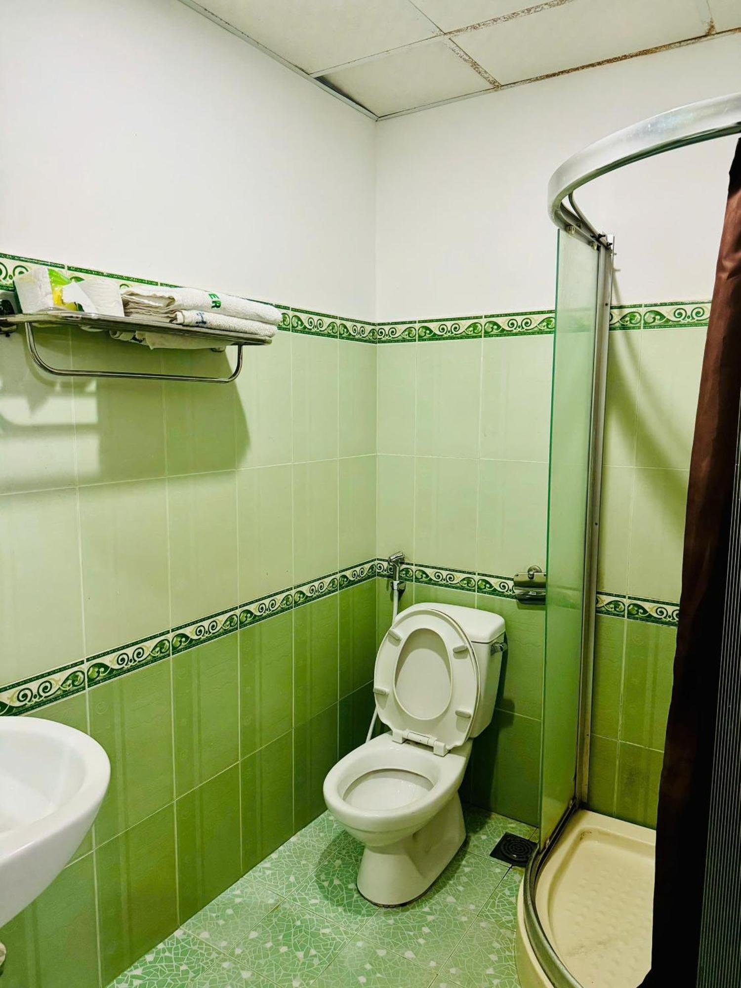 Tue Tinh Hotel Nha Trang Buitenkant foto